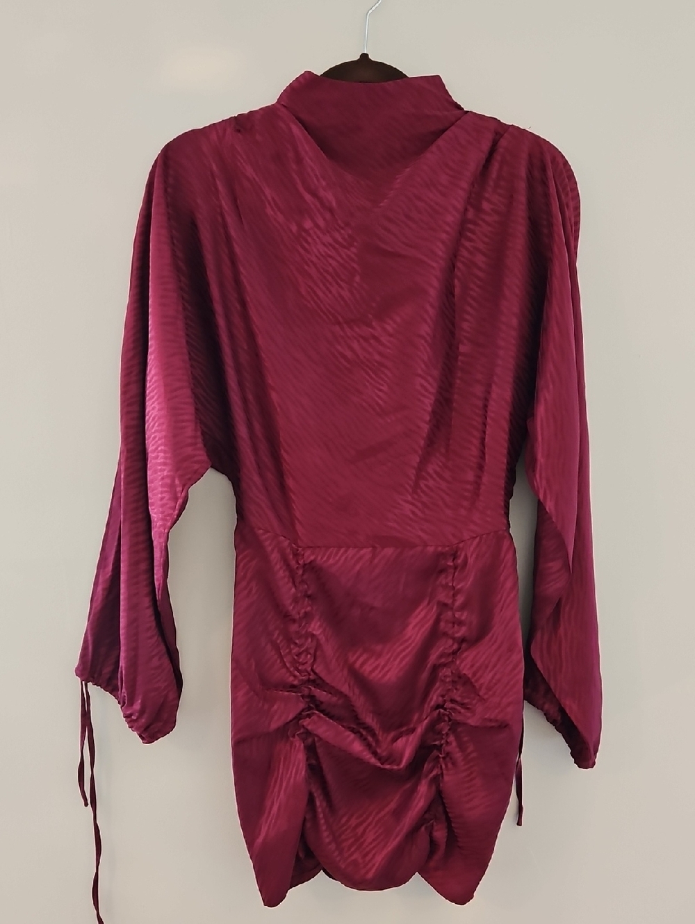 Women's Satin Ruched Burgundy Long sleeve mini dress. Size S.
